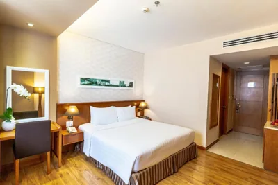 豪华双人房或双床房 — Saigon Hotel